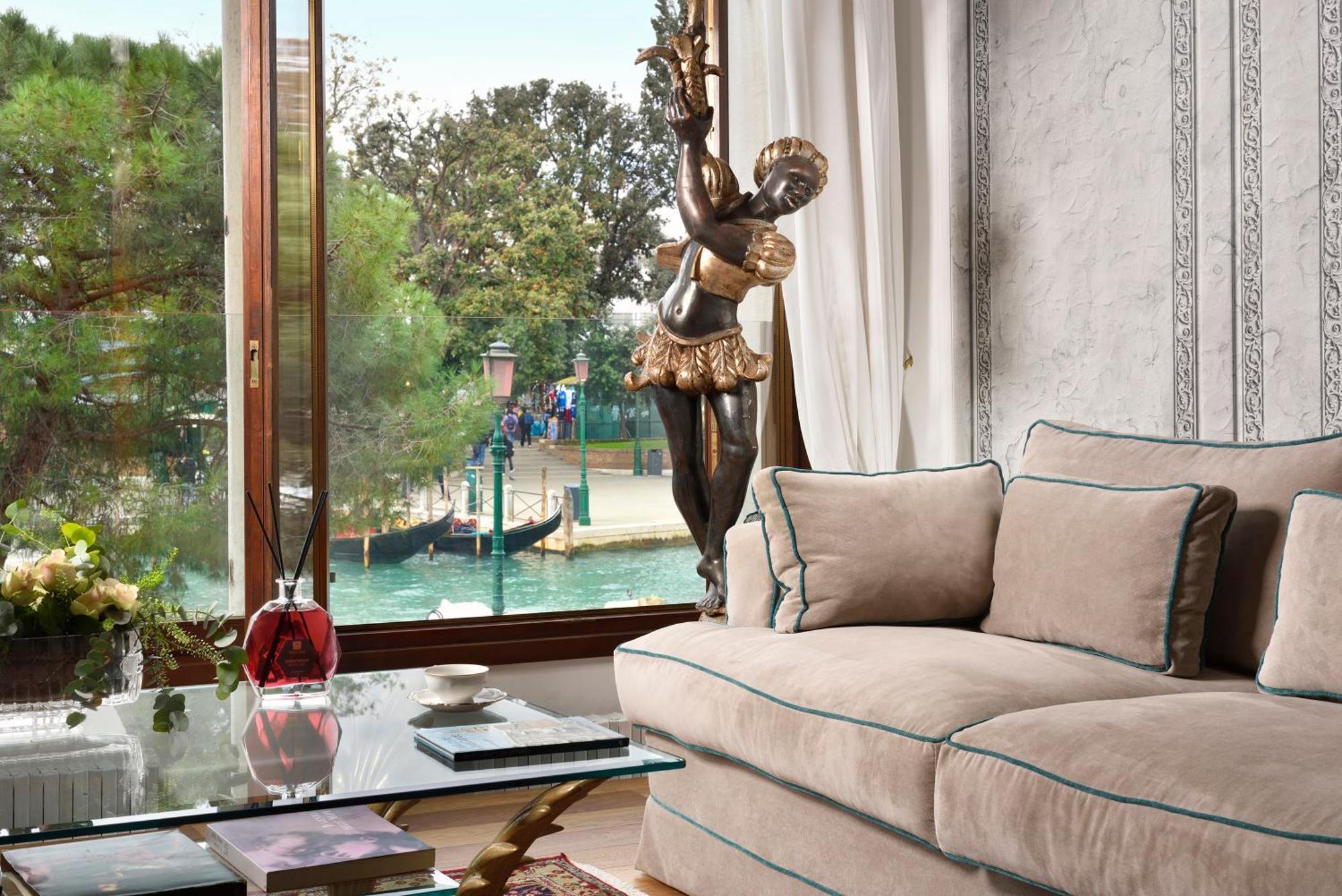 Swan Dolcevita Prestige - Canal View & Exclusive Experience * Venecia